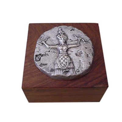 Goddess with Snakes, Wooden Box with copper relief plaque, plated in silver solution 999°, with the representation of the snake goddess.